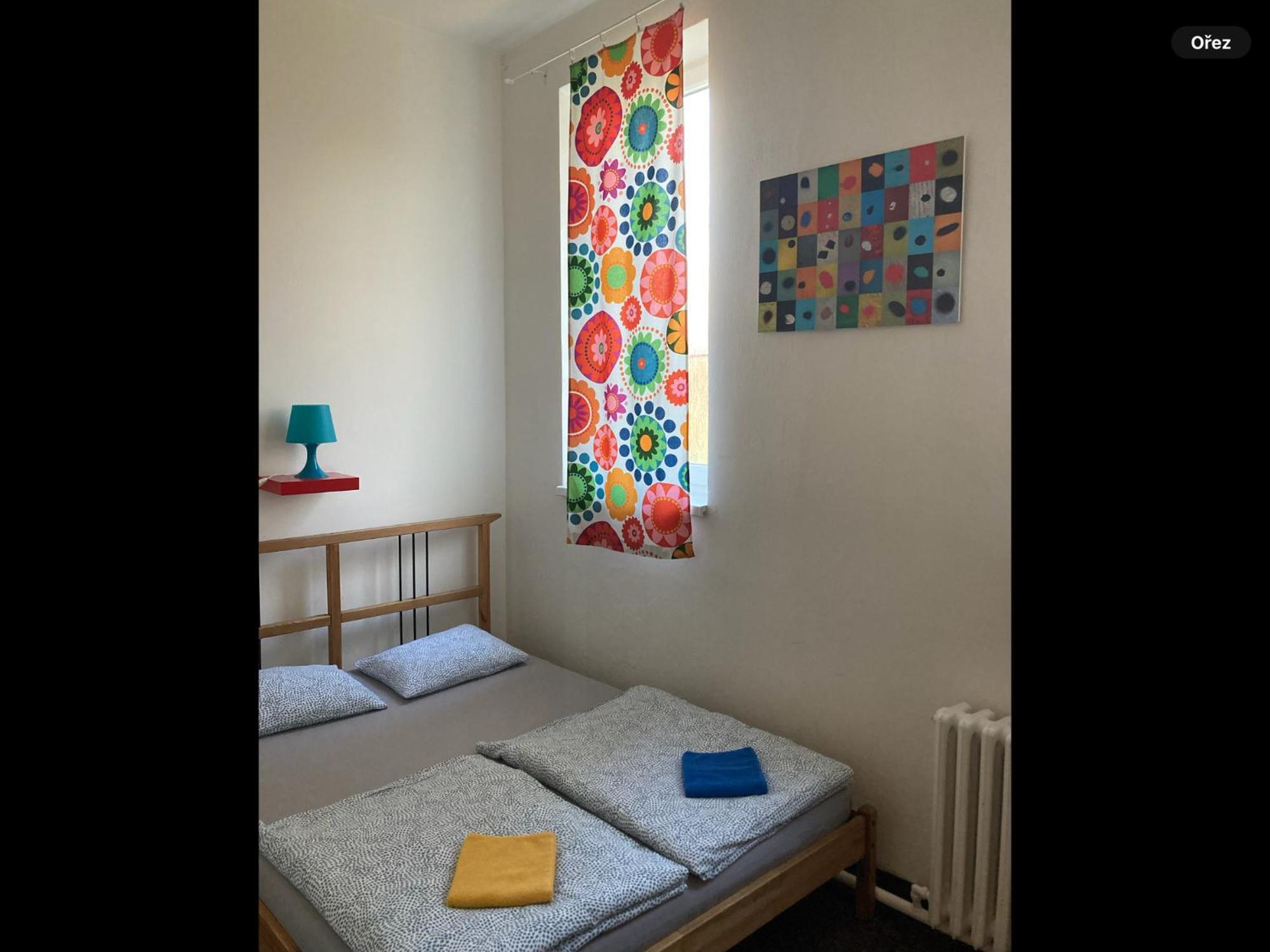 Hostel Praha Ladvi Exteriör bild